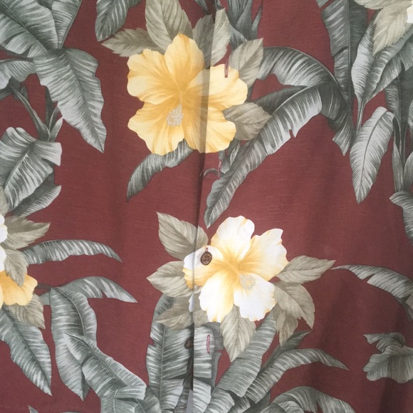 Tommy Bahama short sleeve silk shirt - Picture 3 of 7